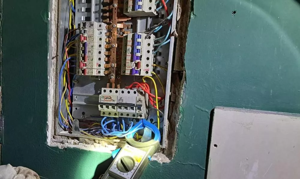 Operação contra o furto de energia realiza duas prisões em Patos