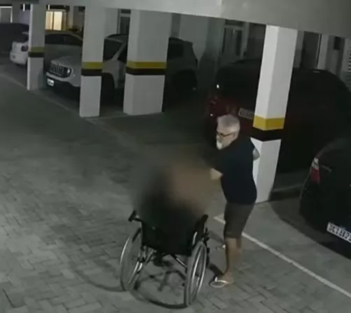 Homem flagrado agredindo filho cadeirante é suboficial da reserva e já foi denunciado à Marinha por condomínio