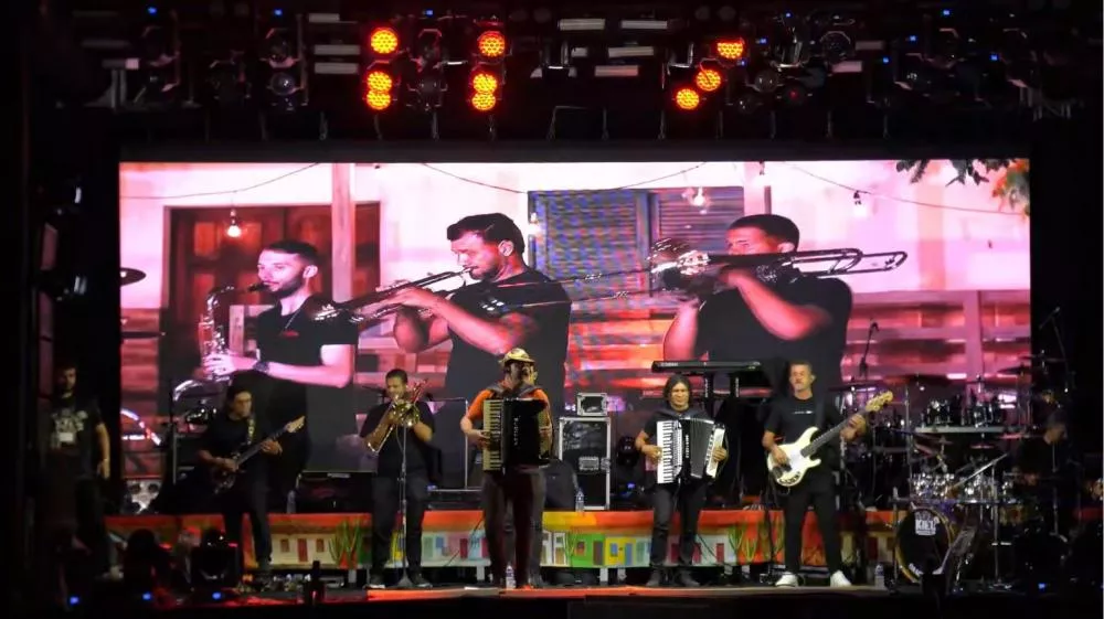 AO VIVO: Assista ao Festival da Galinha 2026, em Santa Gertrudes, com shows de Kiel do Acordeon, Dorgival Dantas e Ranniery Gomes 