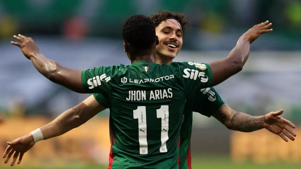 Palmeiras goleia Fortaleza e encaminha classificação às quartas de final da Copa do Brasil