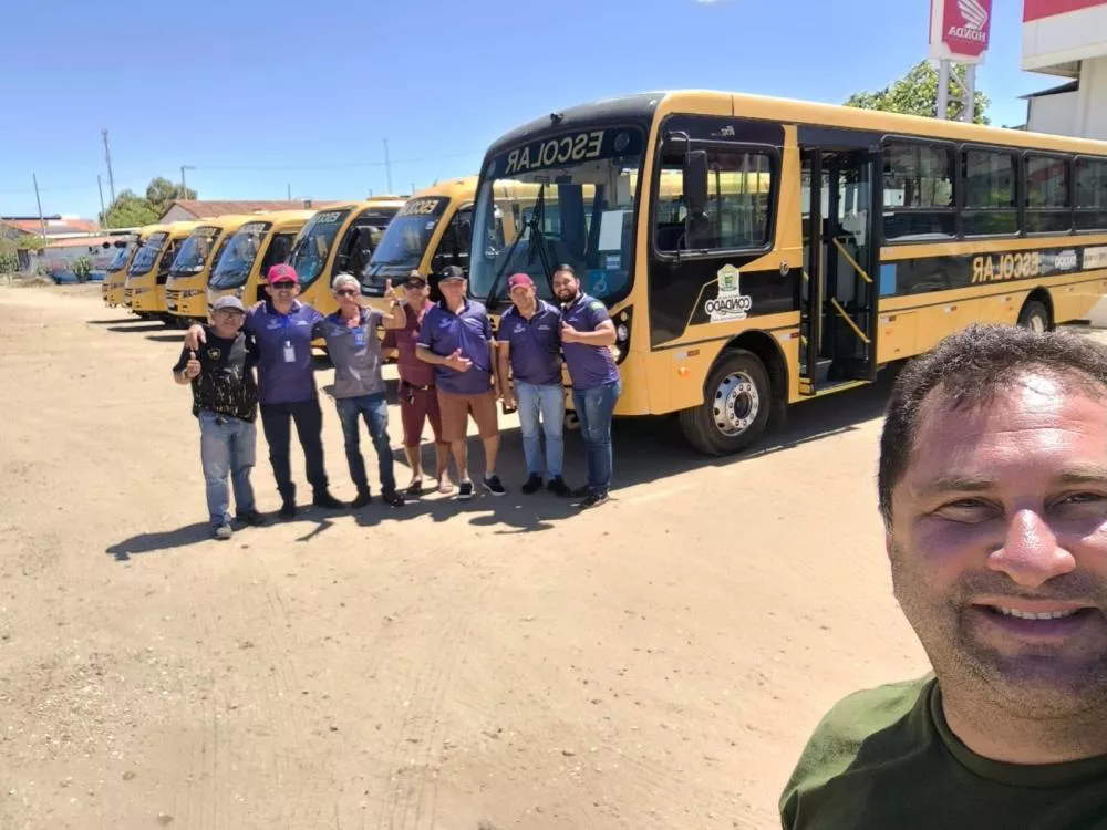 Frota do transporte escolar de Condado é aprovada em vistoria semestral