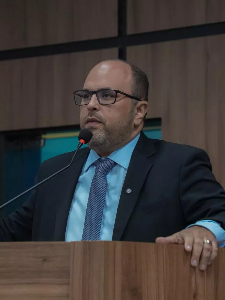 Após fala de superintendente, Héber Tiburtino anuncia pedido de afastamento de Ítalo Torres da STTrans e denuncia intimidação por parte de servidores municipais