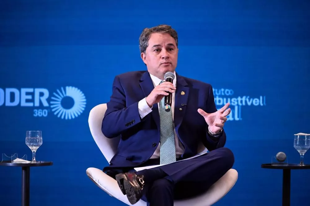 “É preciso asfixiar financeiramente o crime organizado para garantir segurança pública”, diz Efraim