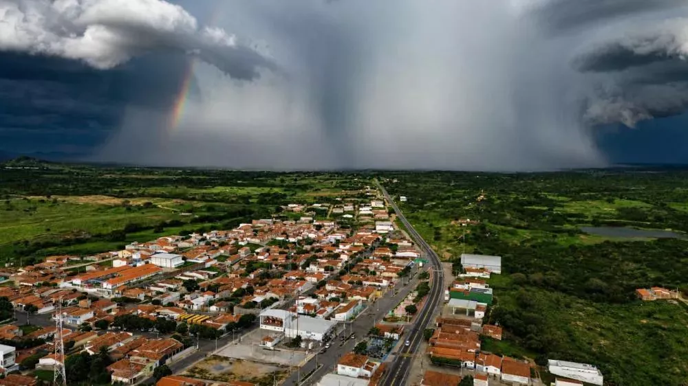 Inmet emite alertas de chuva intensa e baixa umidade para a Paraíba