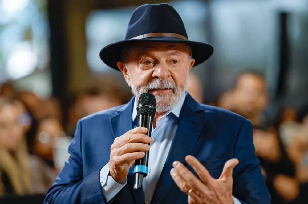 Lula diz que “sensação” de preços altos está ligada a mudança de hábitos, juros e aumento do consumo: “Os números são exitosos”