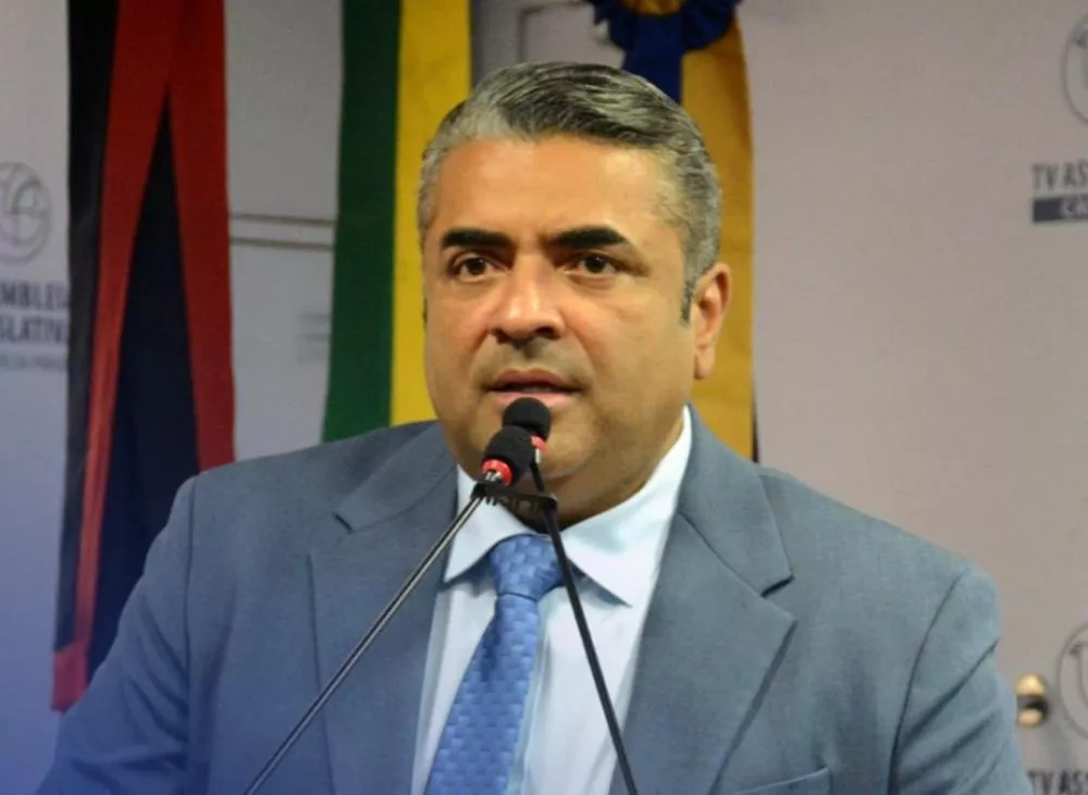 Cicinho Lima aparece bem em pesquisa para deputado estadual e entra no radar da disputa por vaga na Assembleia