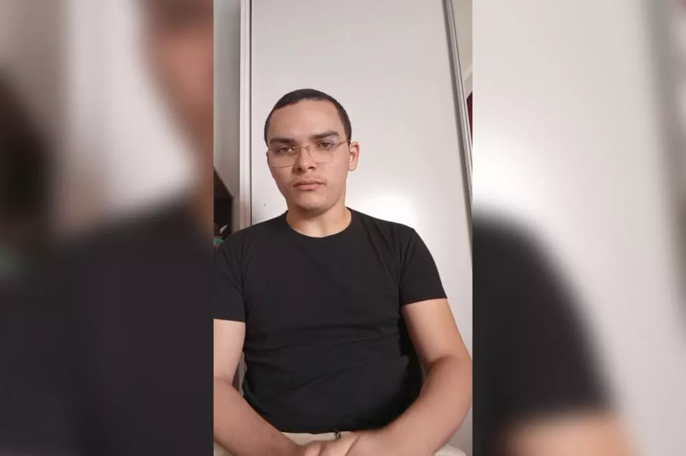 Jovem sertanejo de família humilde cria rifa para custear permanência em Campina Grande após conseguir bolsa em curso de Direito