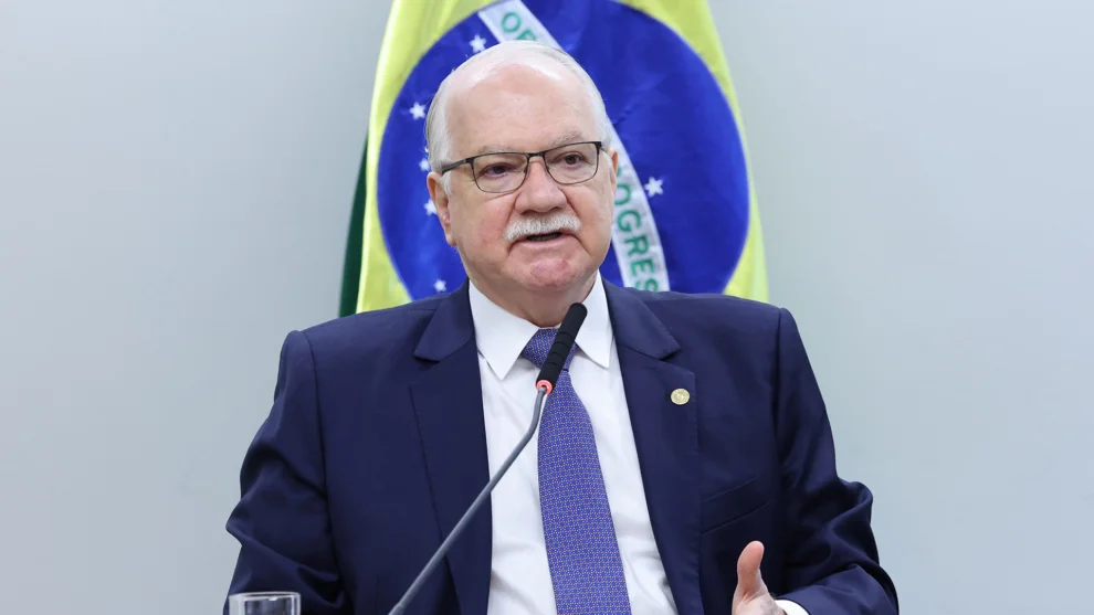 Fachin dá 5 dias para manifestação de Moraes, Mendonça, Andrei e Gonet