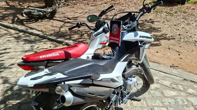 Residência é invadida e criminosos levam cerca de R$ 50 mil, moto e outros bens em Cajazeiras