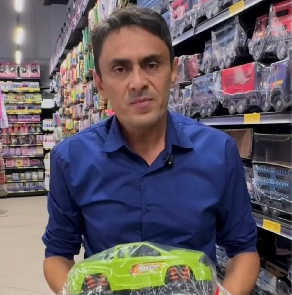 Vereador de Catingueira anuncia doação de brinquedos para crianças carentes e relambra infância: “Um dia fui eu que sonhava em ganhar um brinquedo”