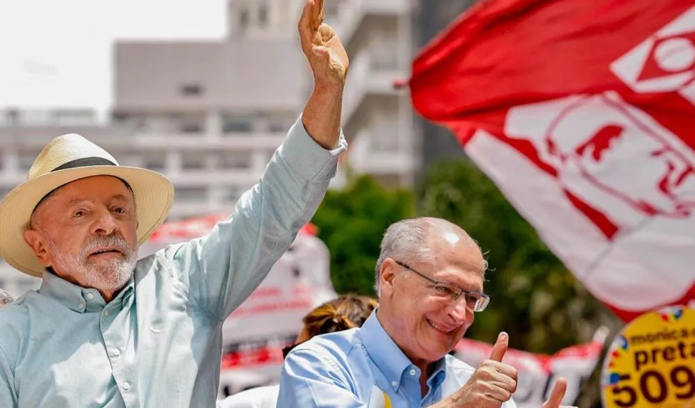 Grupo de campanha de Lula anuncia adesivaço e caminhada na manhã deste sábado (10) em Patos