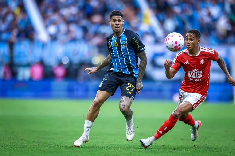 Inter e Grêmio empatam em clássico dramático no Sul e seguem lado a lado no Z-4 do Brasileirão