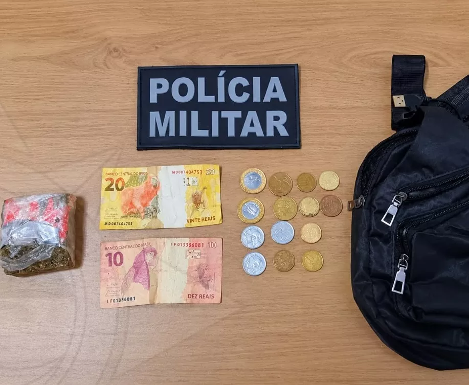 PM apreende cerca de 100 gramas de maconha durante abordagem no bairro Jatobá, em Patos
