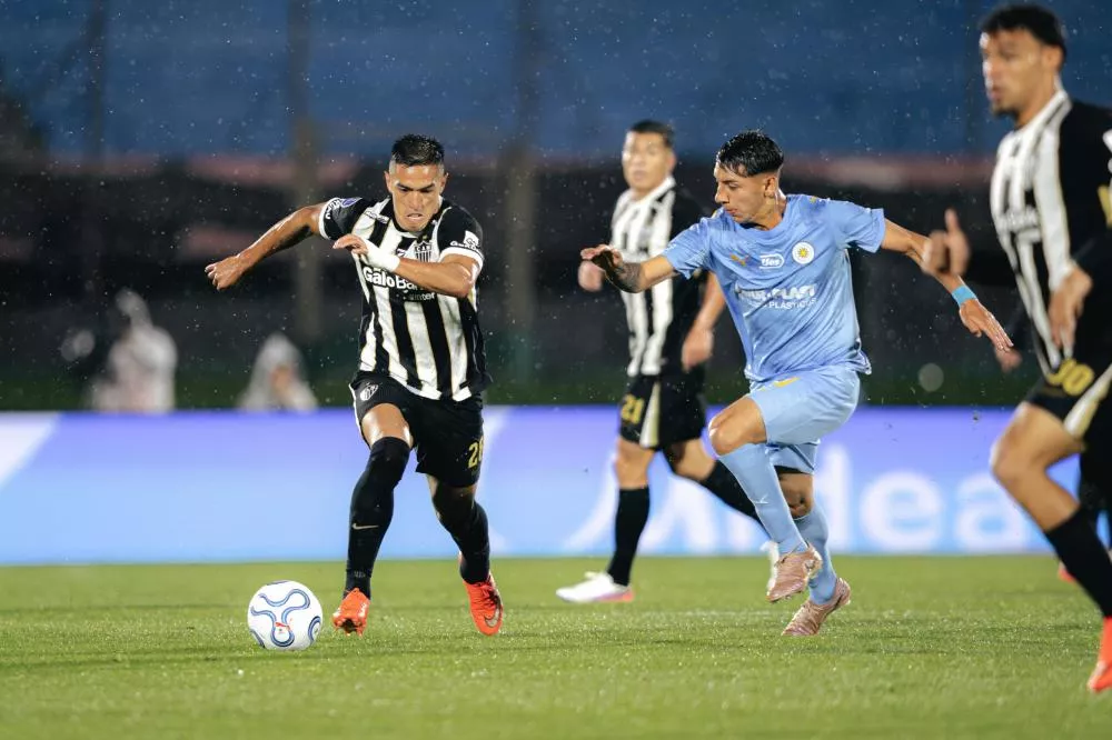 Atlético-MG leva susto no fim e perde para o Montevideo City Torque, mas vai à final da Sul-Americana contra o Boca Juniors