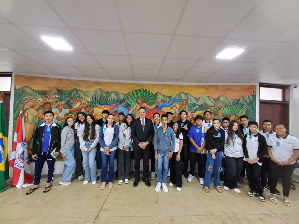 Alunos da Escola Boileau Dantas Wanderley participam de experiência inédita sobre o Tribunal do Júri no Fórum de Patos