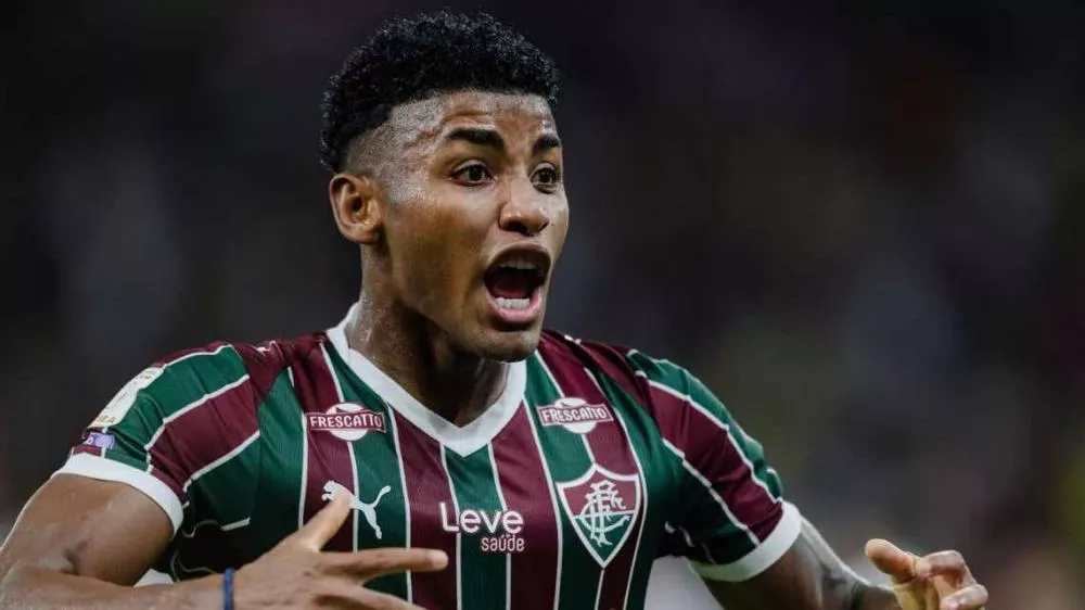 Fluminense marca no fim, vira sobre Internacional e ajuda Corinthians e Grêmio contra o rebaixamento no Brasileirão