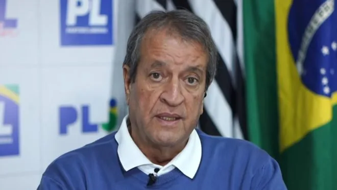 Valdemar visita Jair Bolsonaro e critica carta de Flávio: “Não gostei”