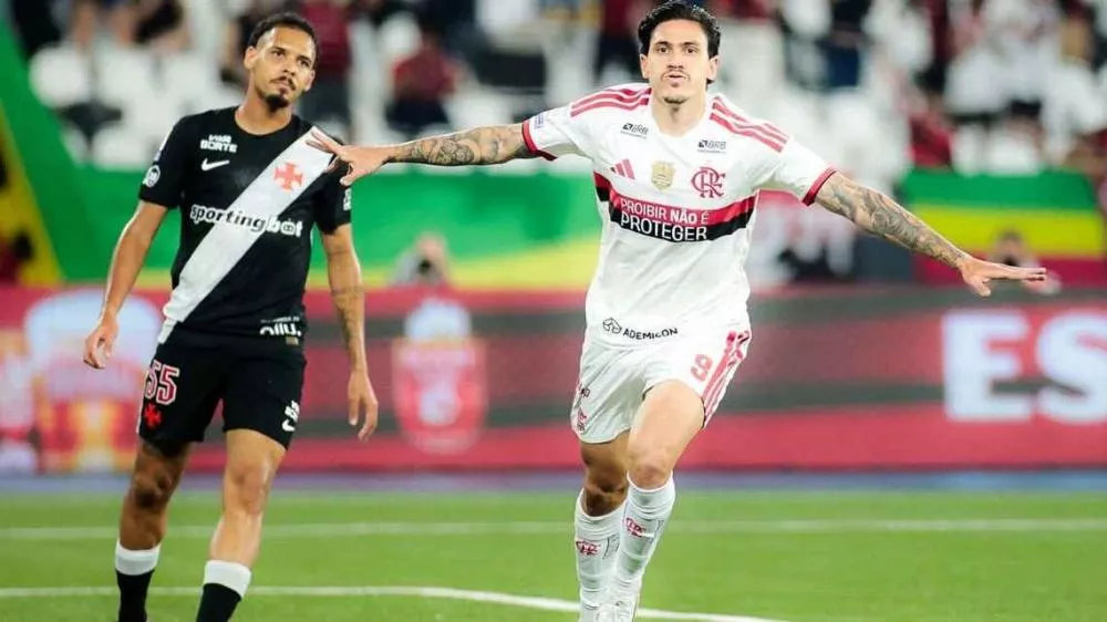 Flamengo atropela Vasco e amplia vantagem sobre Palmeiras; Pedro encerra jejum e Lino brilha