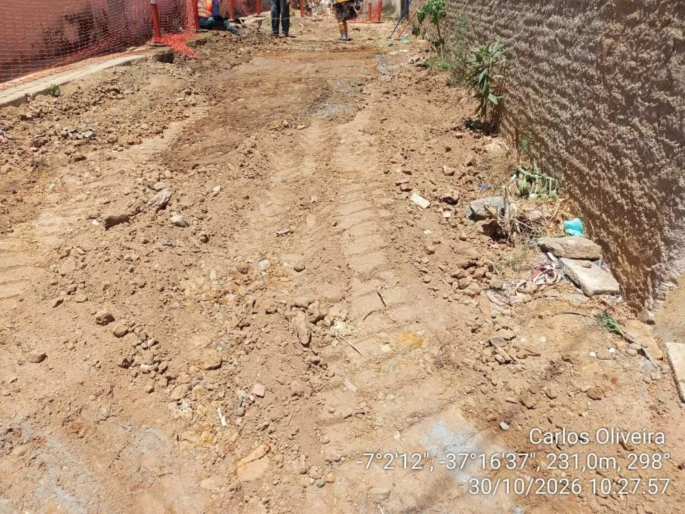 Cagepa confirma conclusão de serviço e libera acesso de moradores em rua do bairro Santo Antônio, em Patos