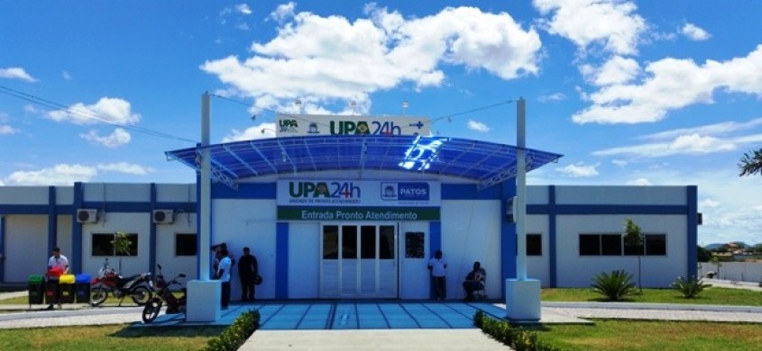 Prefeito de Patos vai à UPA, encontra servidores faltosos e manda cortar o ponto