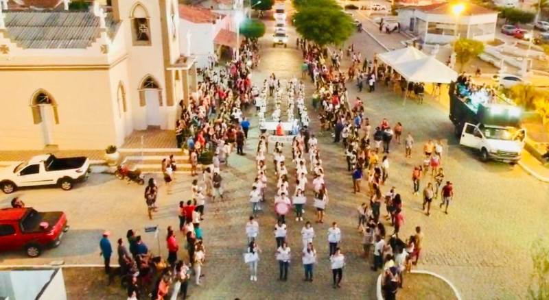 Após 10 anos, entidades resgatam desfile cívico em São José de Espinharas – Veja fotos!