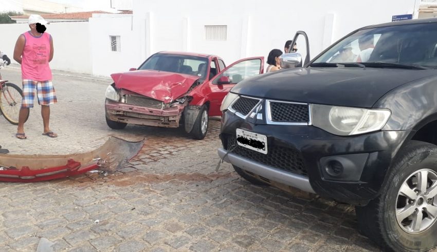 Acidente em São José do Sabugi na manhã desta sexta-feira