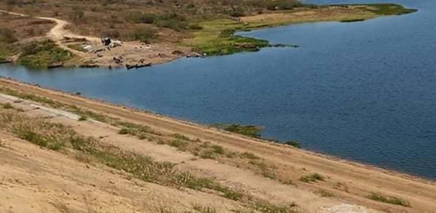 Açude de Coremas registra acentuada perda em seu volume hídrico