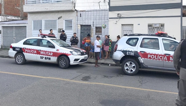 Homem é morto por vizinho com tiro na cabeça após discussão