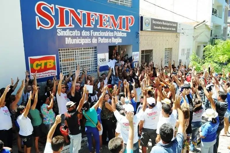 Sindicalista afirma que SINFEMP vai mobilizar servidores contra a volta da jornada de 40 horas semanais. Ouça: