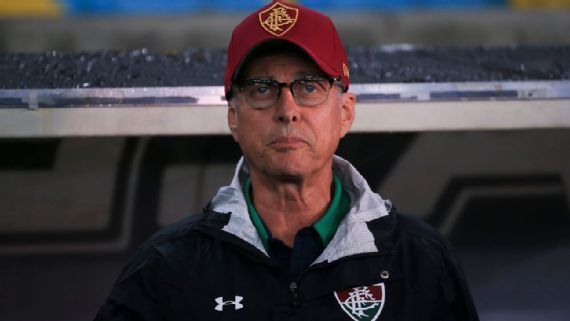 Fluminense: Após troca de ofensas com Paulo Henrique Ganso, Oswaldo de Oliveira é demitido depois de apenas 38 dias