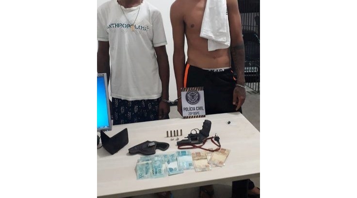 Dois jovens são presos pela Polícia Civil de Cajazeiras, um deles suspeito de participação no homicídio de mototaxista