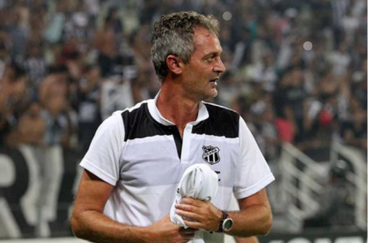 Torcedores fazem campanha para Lisca não assumir o comando do Ceará