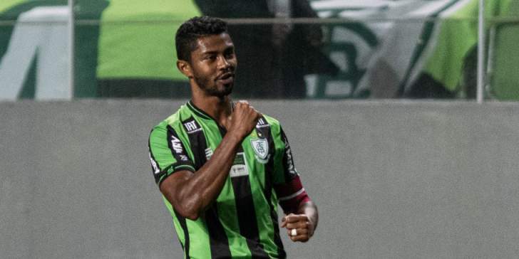 SÉRIE B: América-MG vence CRB e cola no G4; Vitória vacila e cede empate no fim