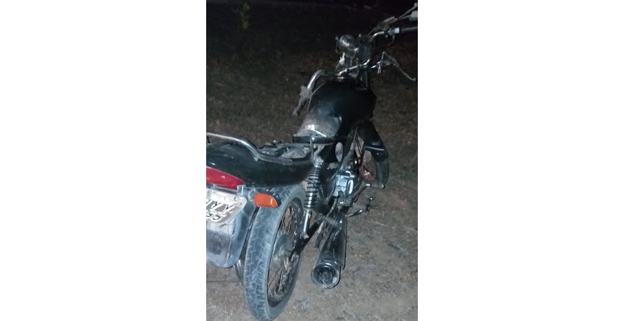 Acidente de Moto na noite deste sábado (06) deixa feridos no Sertão
