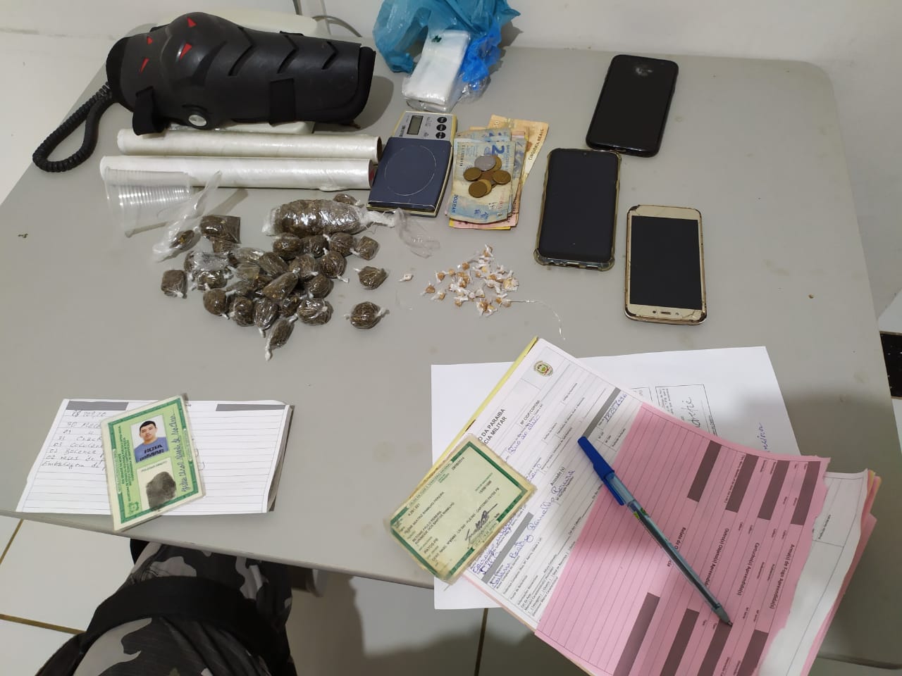 Polícias prendem suspeito de envolvimento na morte do adolescente Gilberto Rodrigues