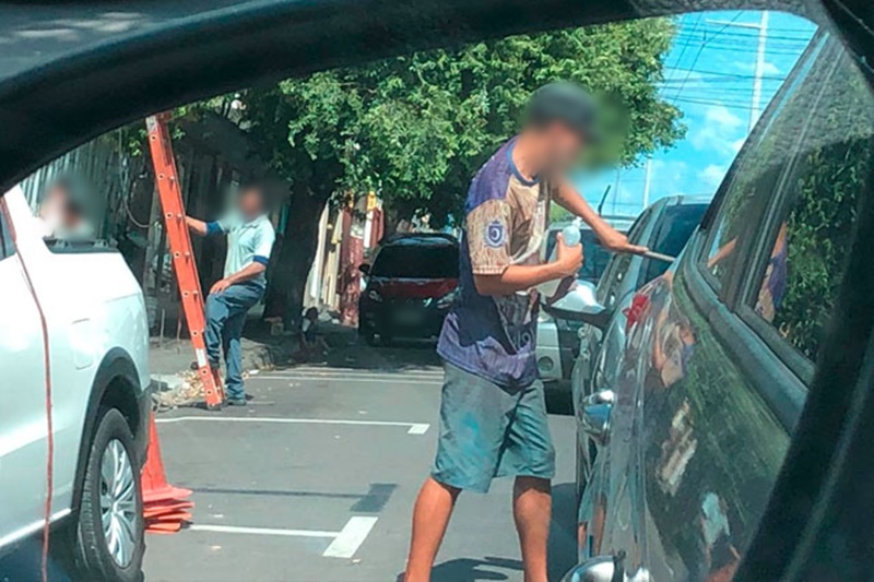 Comandante Rômulo do 3º BPM de Patos comenta problemática envolvendo menores nos semáforos de Patos. Ouça