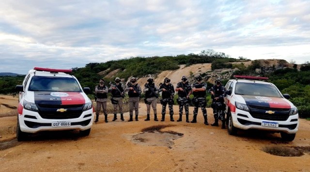 Polícia Militar apreende 11 espingardas usadas para caçar animais em Água Branca nesta quarta (25)