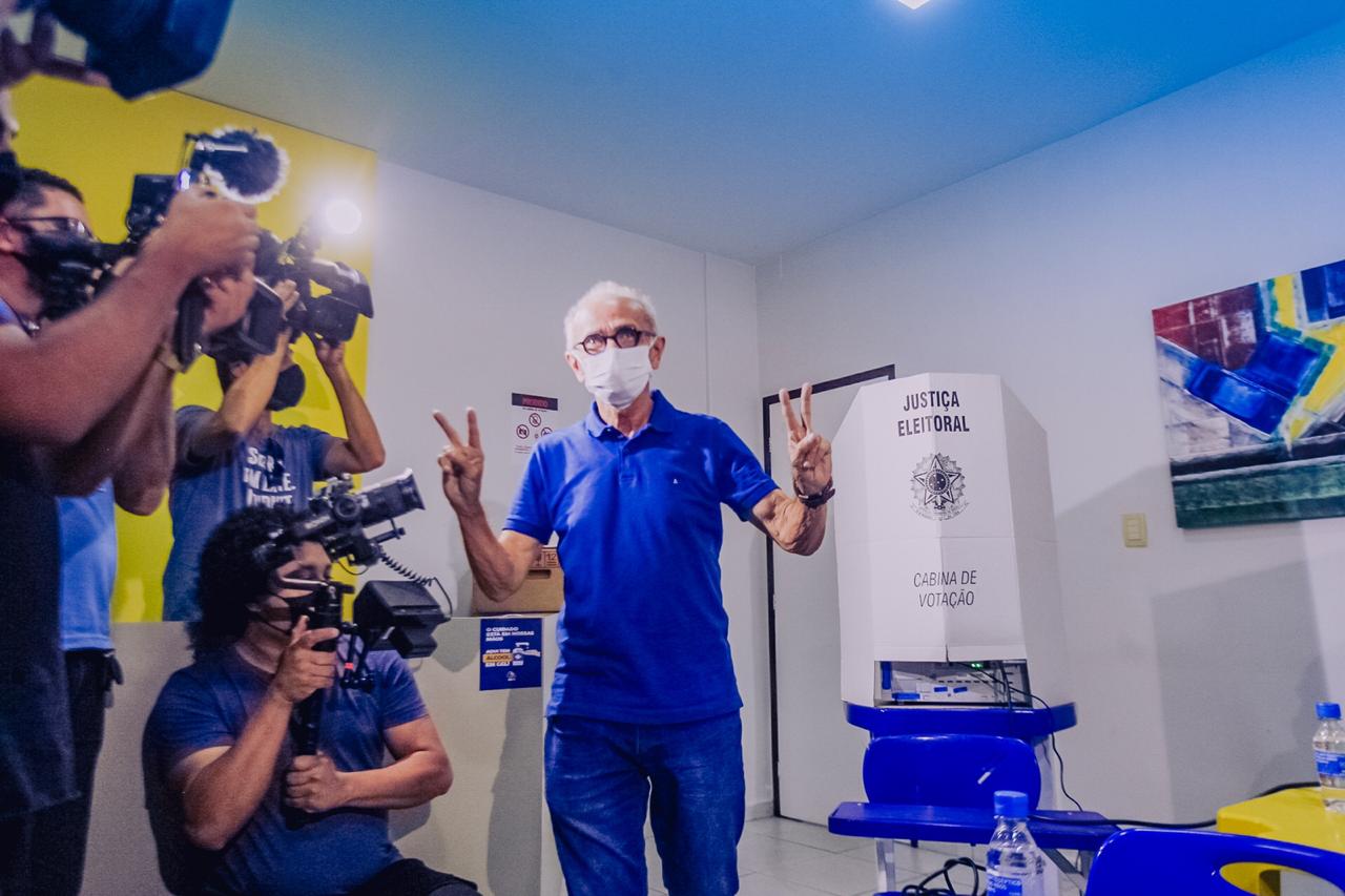 Cícero Lucena derrota Nilvan Ferreira e é eleito prefeito de João Pessoa neste domingo (29)