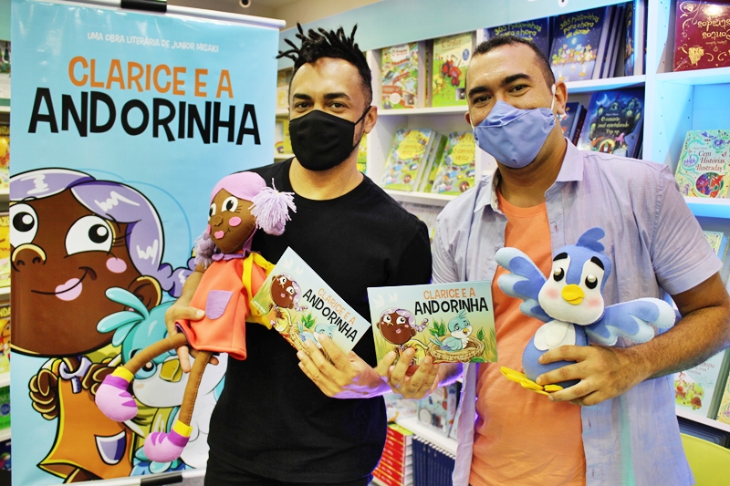 Literatura Infantil: Artista patoense lança livro com temática de diversidade familiar