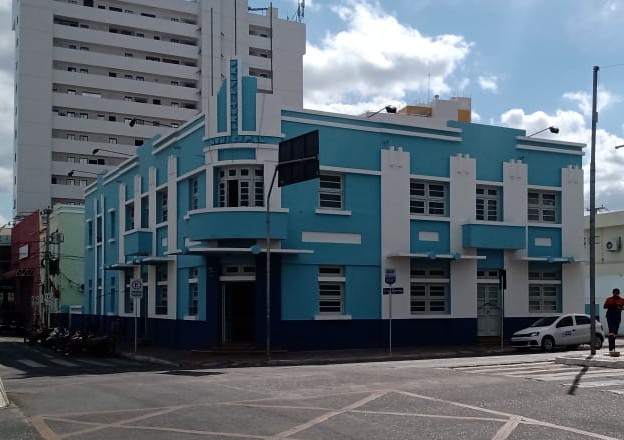 Secretário de administração diz que projeto de reforma administrativa vai permitir melhor dinâmica na prestação dos serviços do município. Ouça;