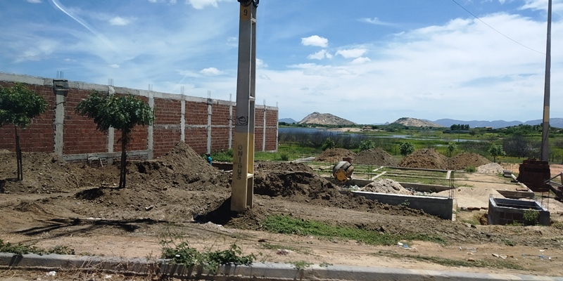 Construções irregulares seguem em ritmo acelerado às margens do Açude Jatobá, em Patos – Veja fotos!