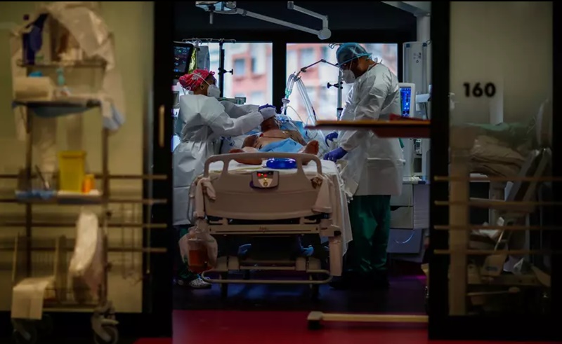 França vai impor toque de recolher a partir da próxima terça-feira (15) para conter Covid-19