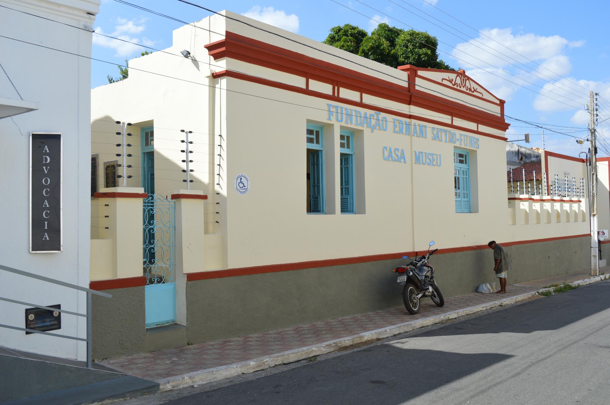 Capitão Hugo questiona projeto de subvenção para a Fundação Ernani Sátiro. Ouça;