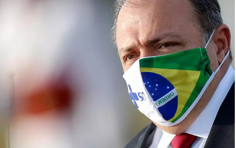 Ministro promete vacinas cinco dias após aprovação