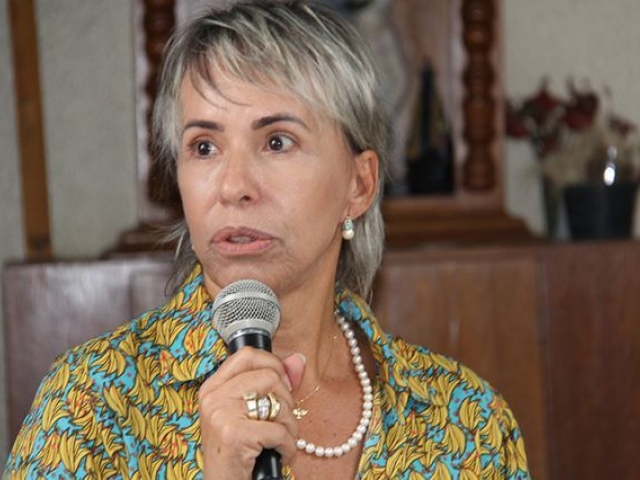 Grupo Amigas Viva a Vida reclama falta de pagamento no valor de R$ 10 mil reais, da emenda impositiva do vereador Diogo Medeiros. Ouça;