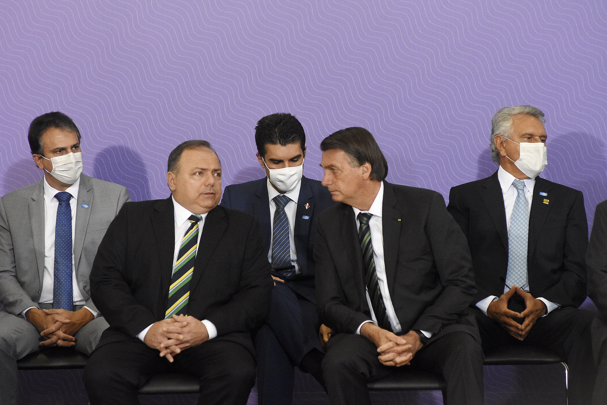 Governo lança plano nacional de vacinação contra a Covid-19