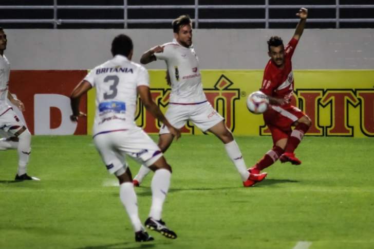 SÉRIE B: América encosta na Chape; Paraná deixa degola e empurra Figueirense