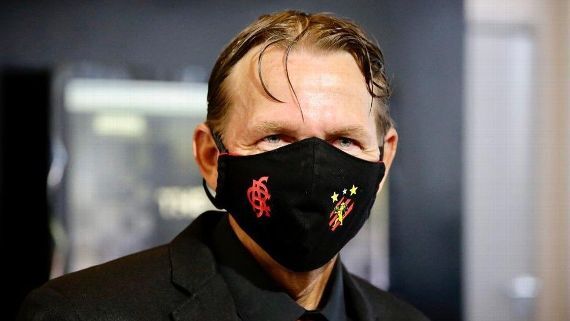 Torcedor do Sport que caminha 60km e atravessa três cidades para ver o clube ganha o Fifa Fan Award 2020