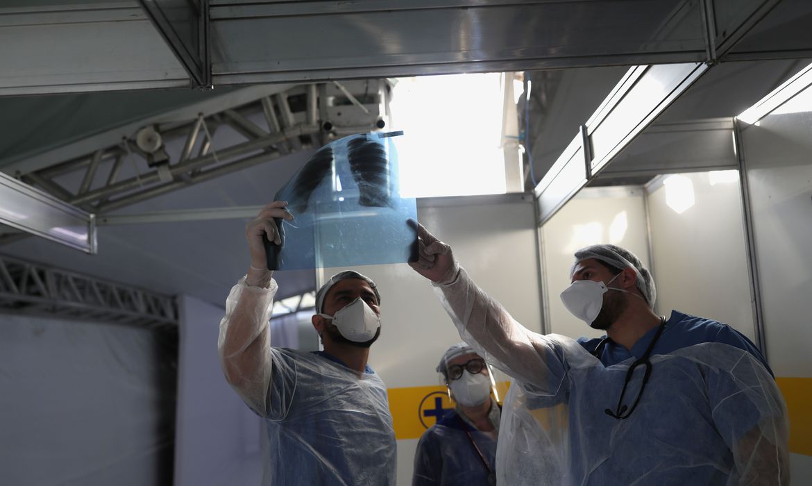 Covid-19: boletim aponta aumento de 6% dos casos e 11% das mortes