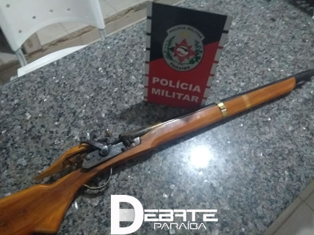 Jovem fica ferido após disparo acidental de arma de fogo